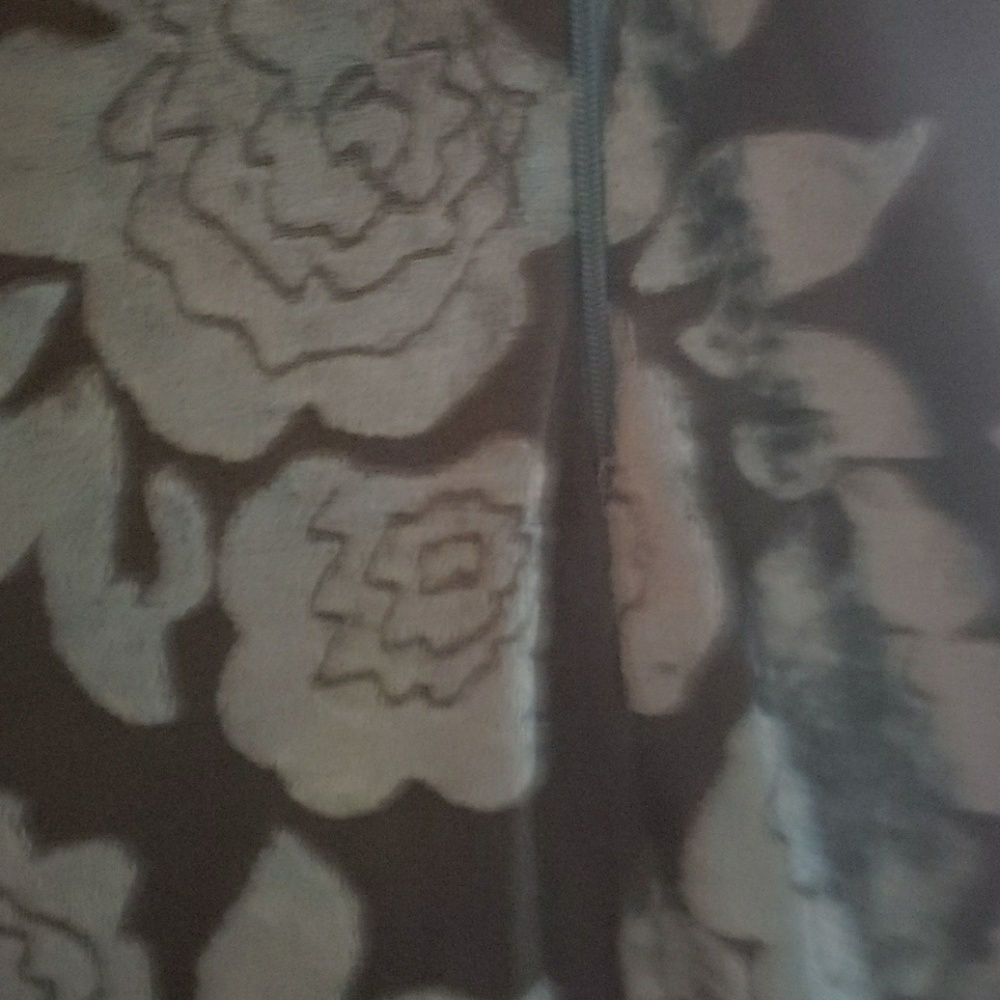evening gown - Picture 4 of 4